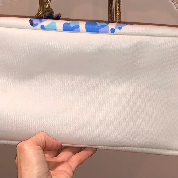 Lilly Pulitzer Bon Voyage Tote Bag in Toe In Print - Picture 13 of 14